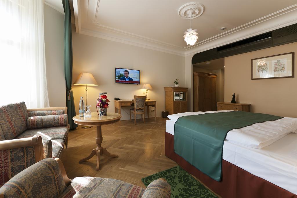 Grandhotel Ambassador Narodni Dum Karlovy Vary Ruang foto