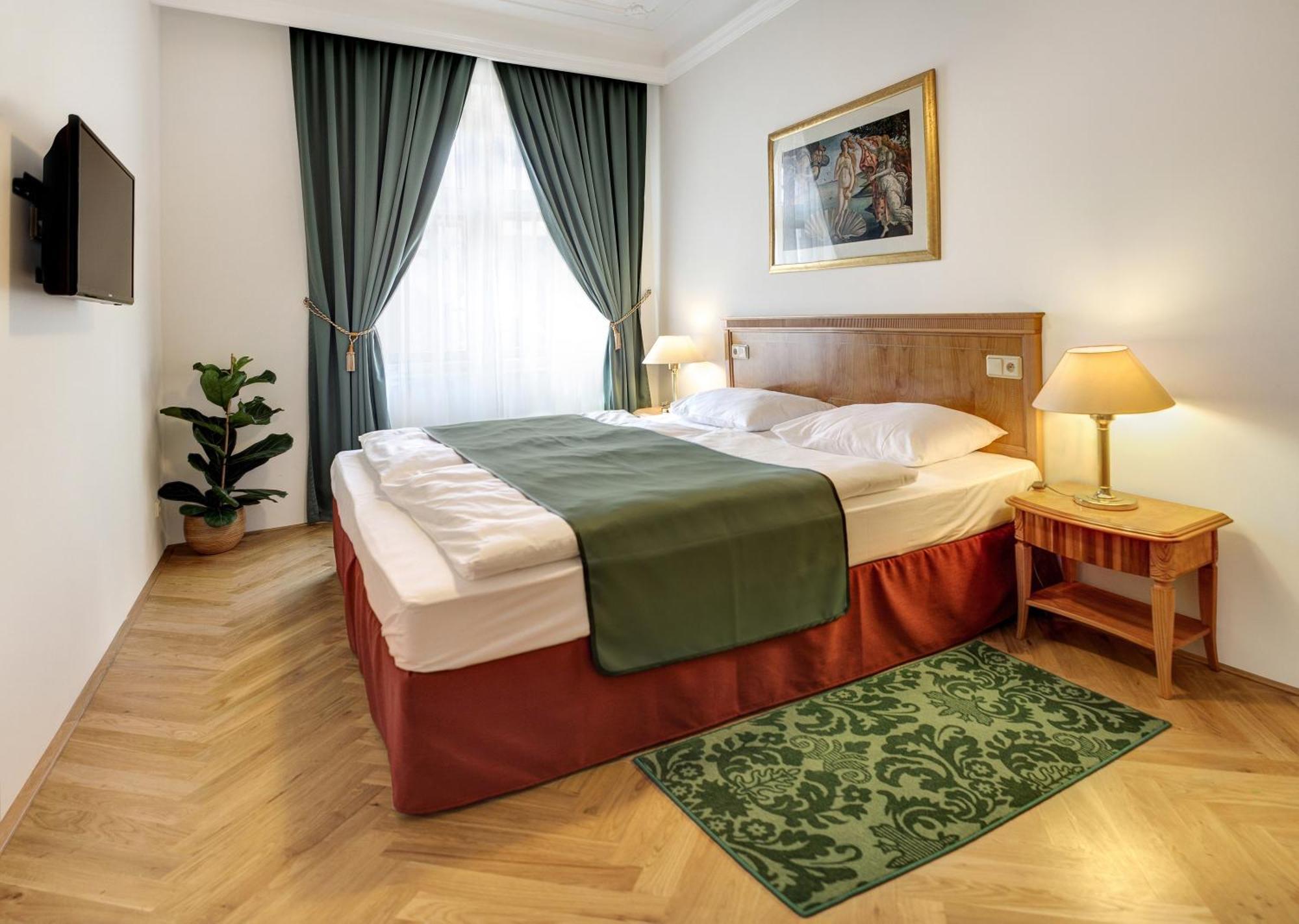 Grandhotel Ambassador Narodni Dum Karlovy Vary Bagian luar foto