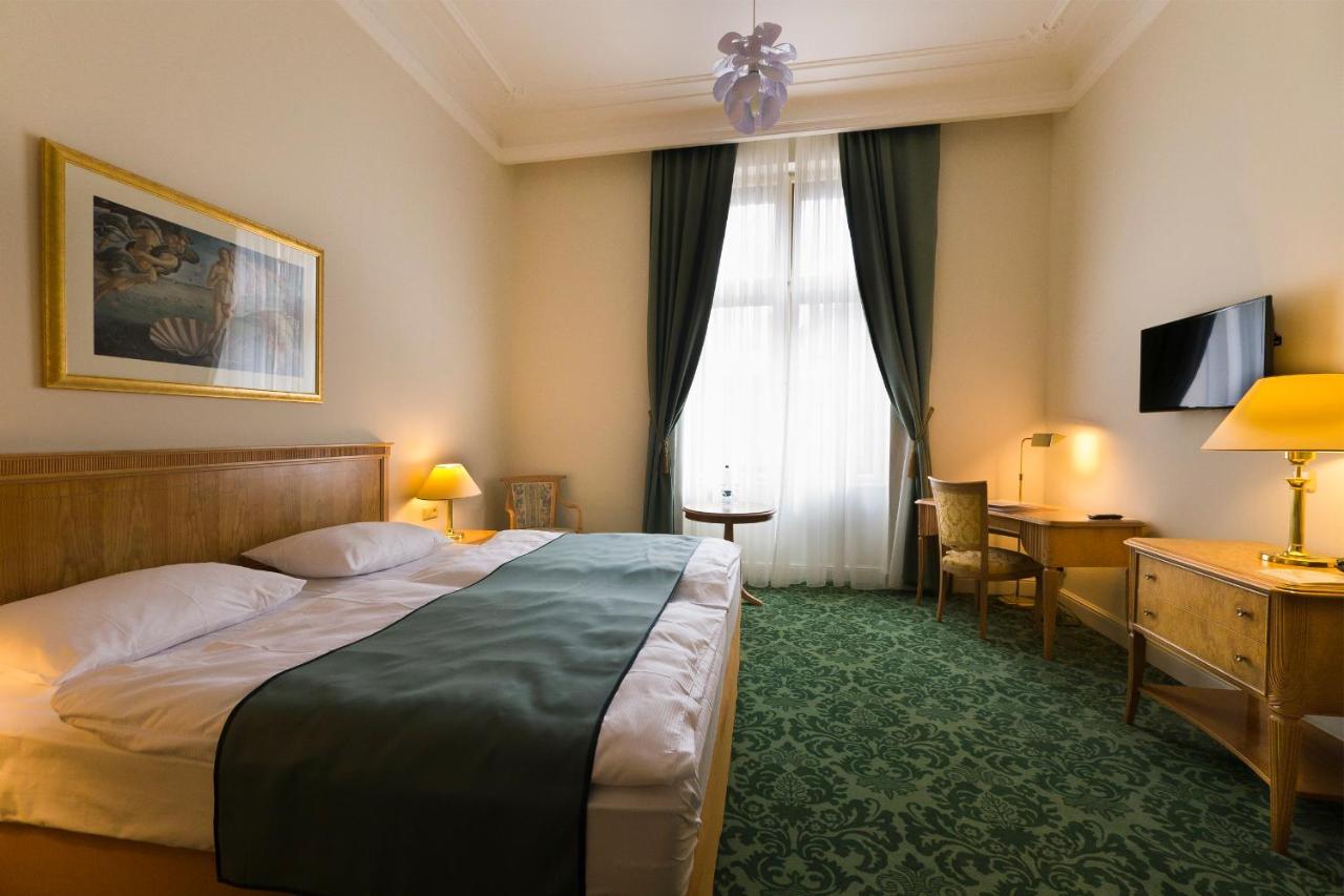 Grandhotel Ambassador Narodni Dum Karlovy Vary Bagian luar foto